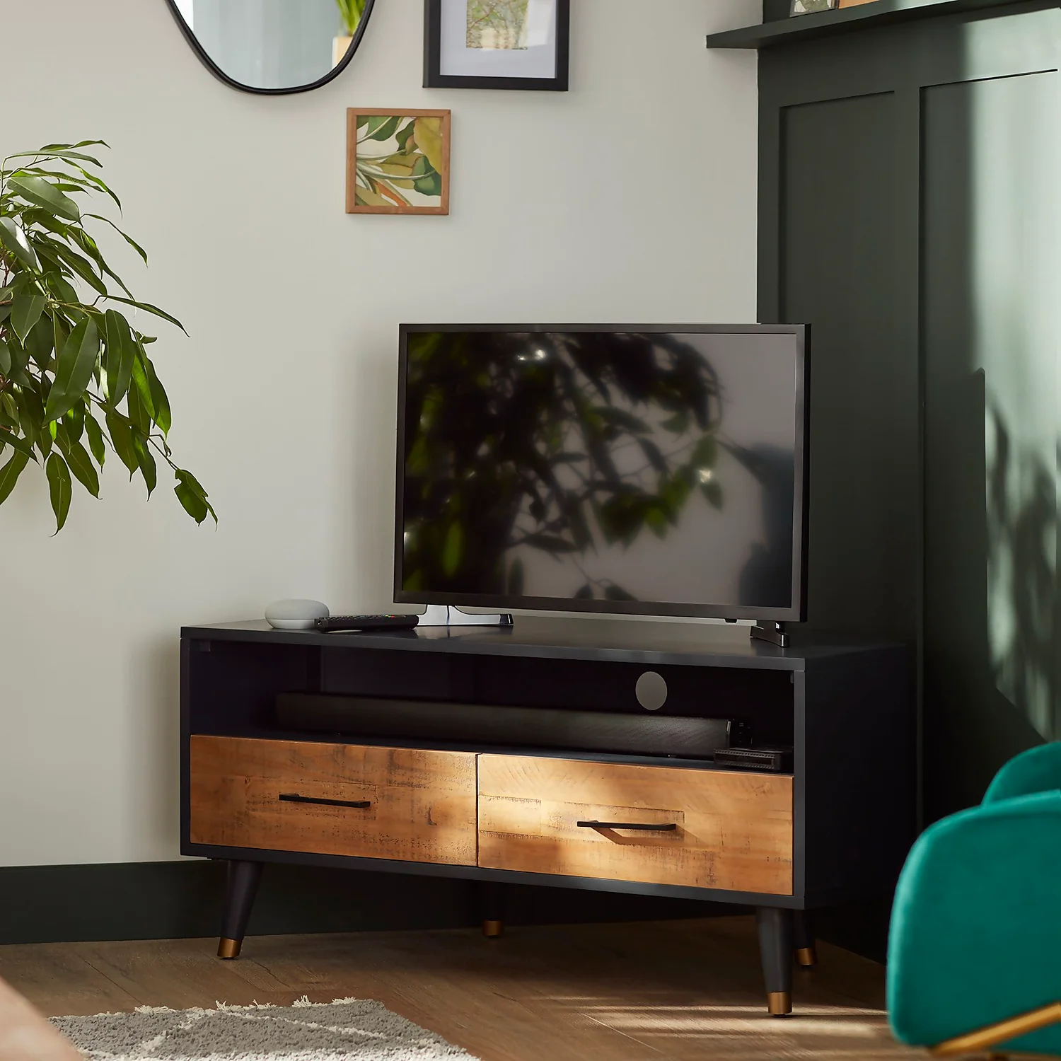 Franklin Corner TV Stand 4 Franklin Corner TV Stand - Image 2